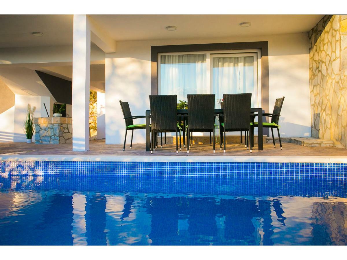 Villa Croatia Sea View With Heated Pool Vinišće Eksteriør bilde