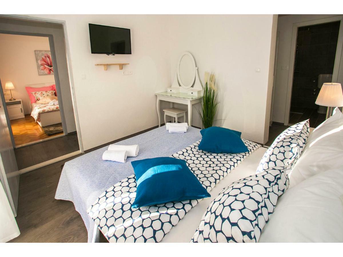 Villa Croatia Sea View With Heated Pool Vinišće Eksteriør bilde